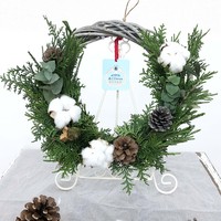 森を守るクリスマスリース
