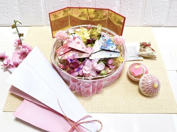 香りと飾りで季節を愛でる
【上巳の節句】